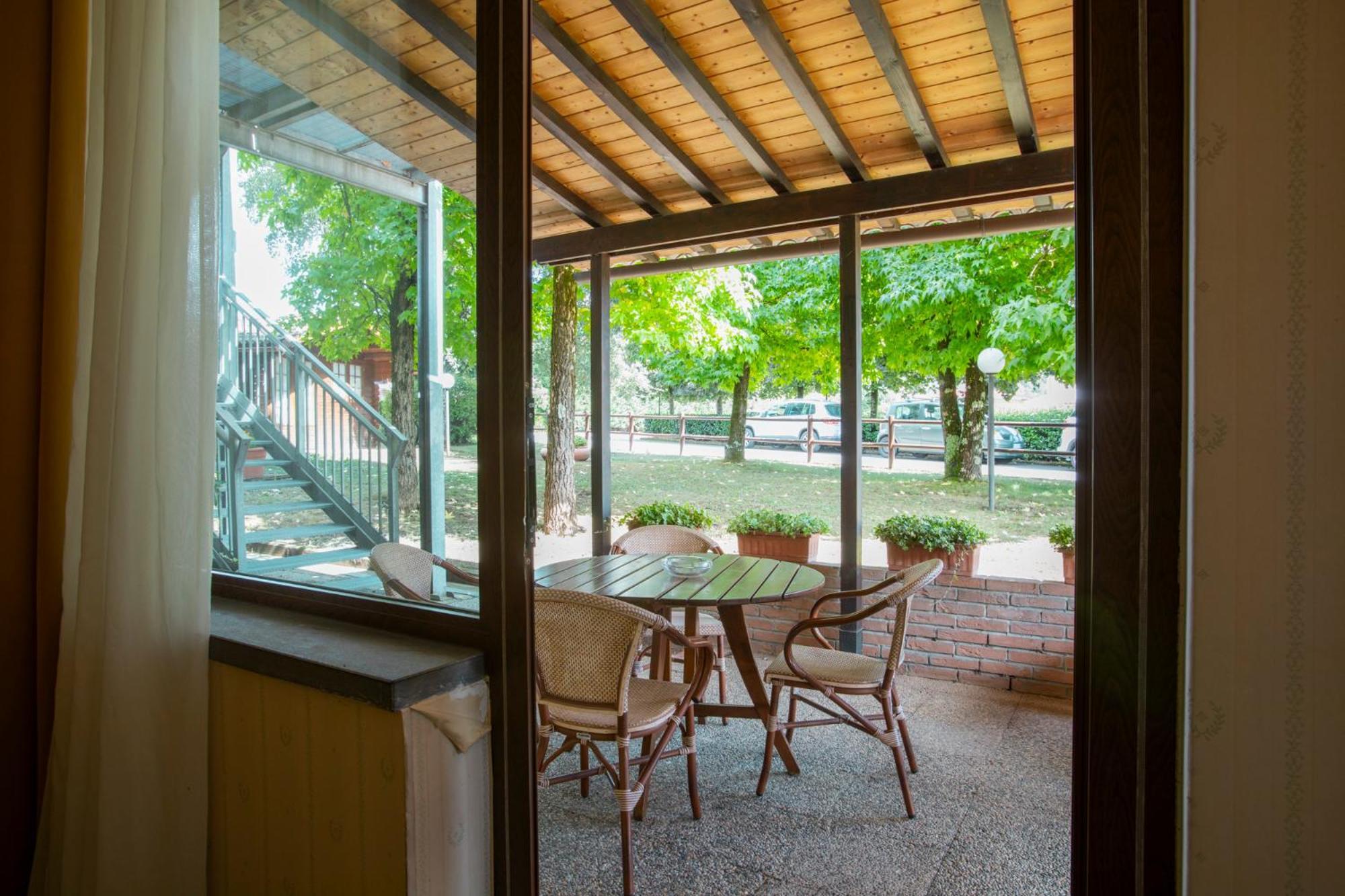 Hotel Ristorante La Lanterna Castelnuovo di Garfagnana Exteriér fotografie