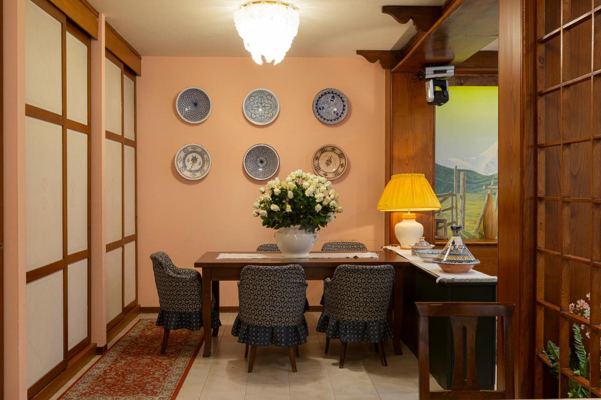 Hotel Ristorante La Lanterna Castelnuovo di Garfagnana Exteriér fotografie