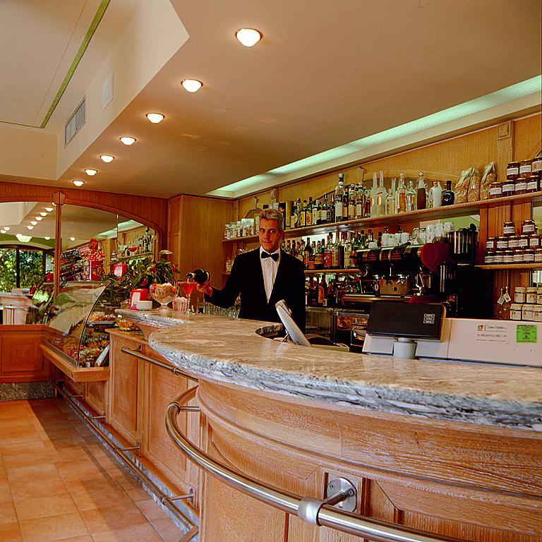 Hotel Ristorante La Lanterna Castelnuovo di Garfagnana Exteriér fotografie